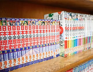 神戸市立住吉小学校へ約1000冊の図書を寄贈いましました